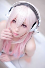 Usagi "Sonicomi" Super Sonico [กระต่ายฮัทช์]