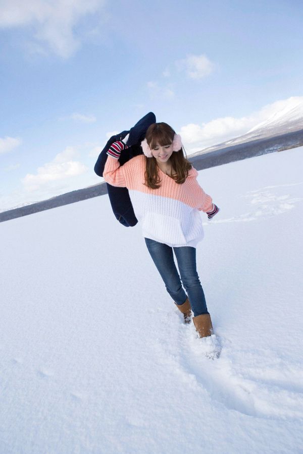 篠崎愛《あっためてあげる。》 [YS Web] Vol.637