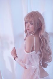 [COS Welfare] Momose Yiyi - Stanza privata sexy bianca