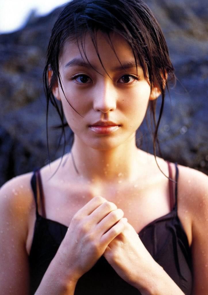 Yuika Motokariya Page 28 No.80d076
