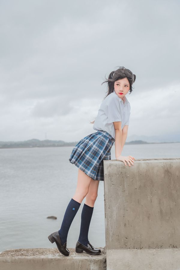Sakura Momao "Wind am Ohr" [Lori COS]