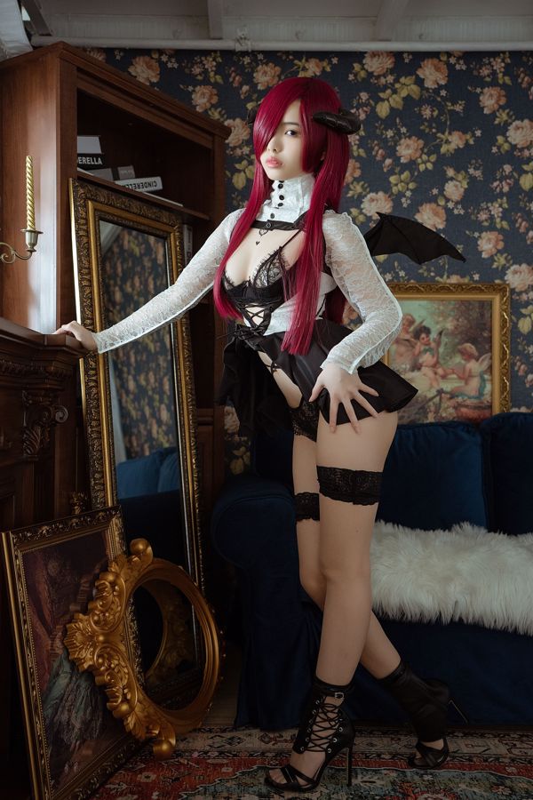Miss Wen is onredelijk "de gravin van de duivel" [COSPLAY Welfare]