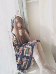 Cosplayer Furukawa Kagura "Mädchen von Versailles"