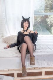 Coser mês a mês su "Everyday Cat Girl"