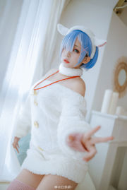 [COS Bienestar] Hina Jiao - Rem Sweater + Alice