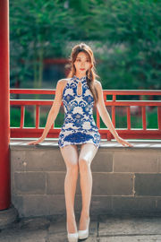 [Cosplay] Coser Kurokawa populaire - Cheongsam bleu et blanc